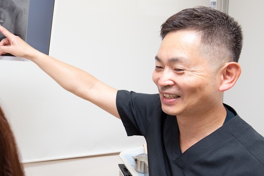 歯科医師プロフィール 秋山矯正歯科 松戸駅西口